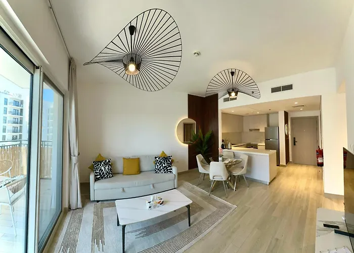 Stunning 2 Bedroom, 4Beds In Yas Island ! 6 Guests