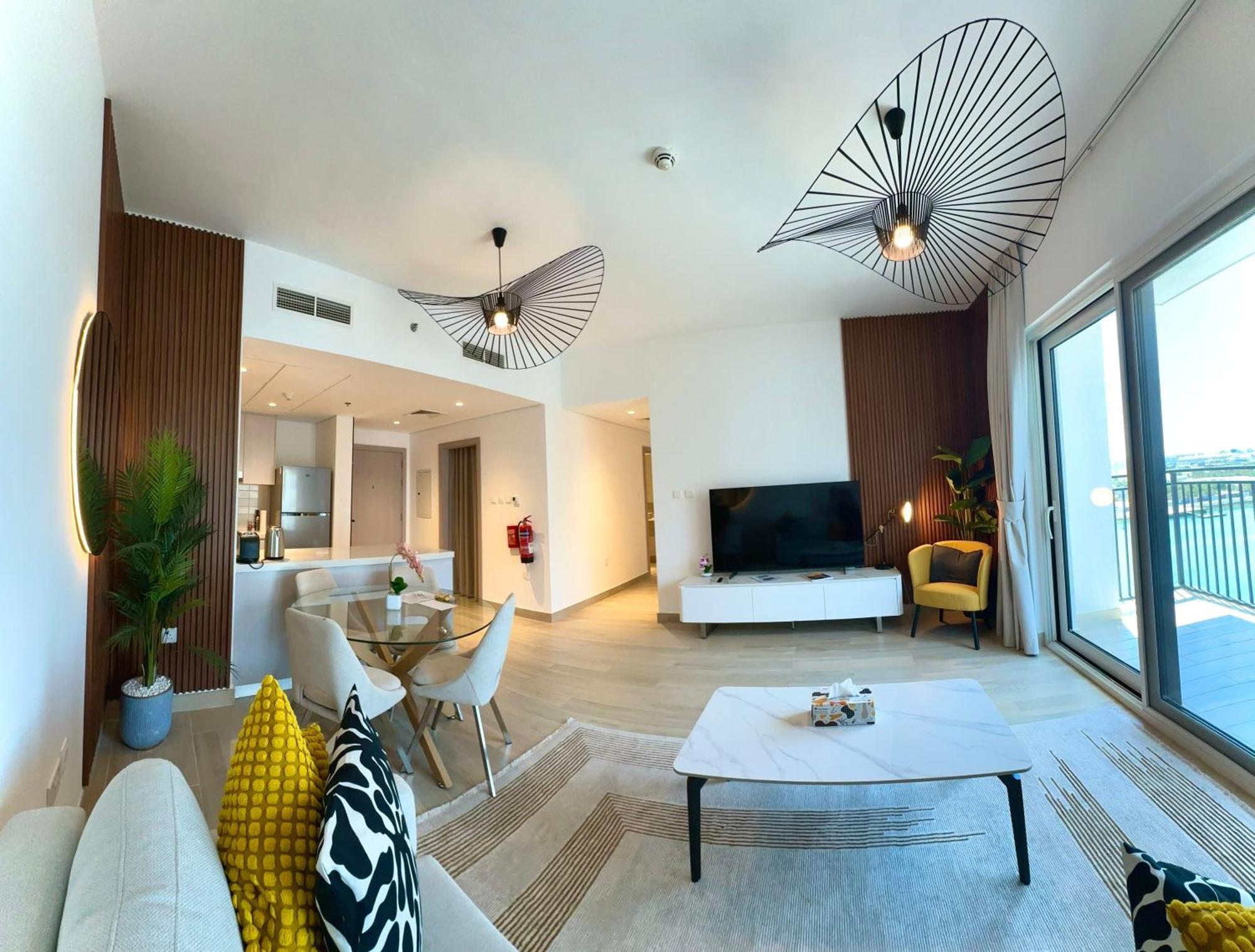 Stunning 2 Bedroom, 4beds In Yas Island ! 6 Guests