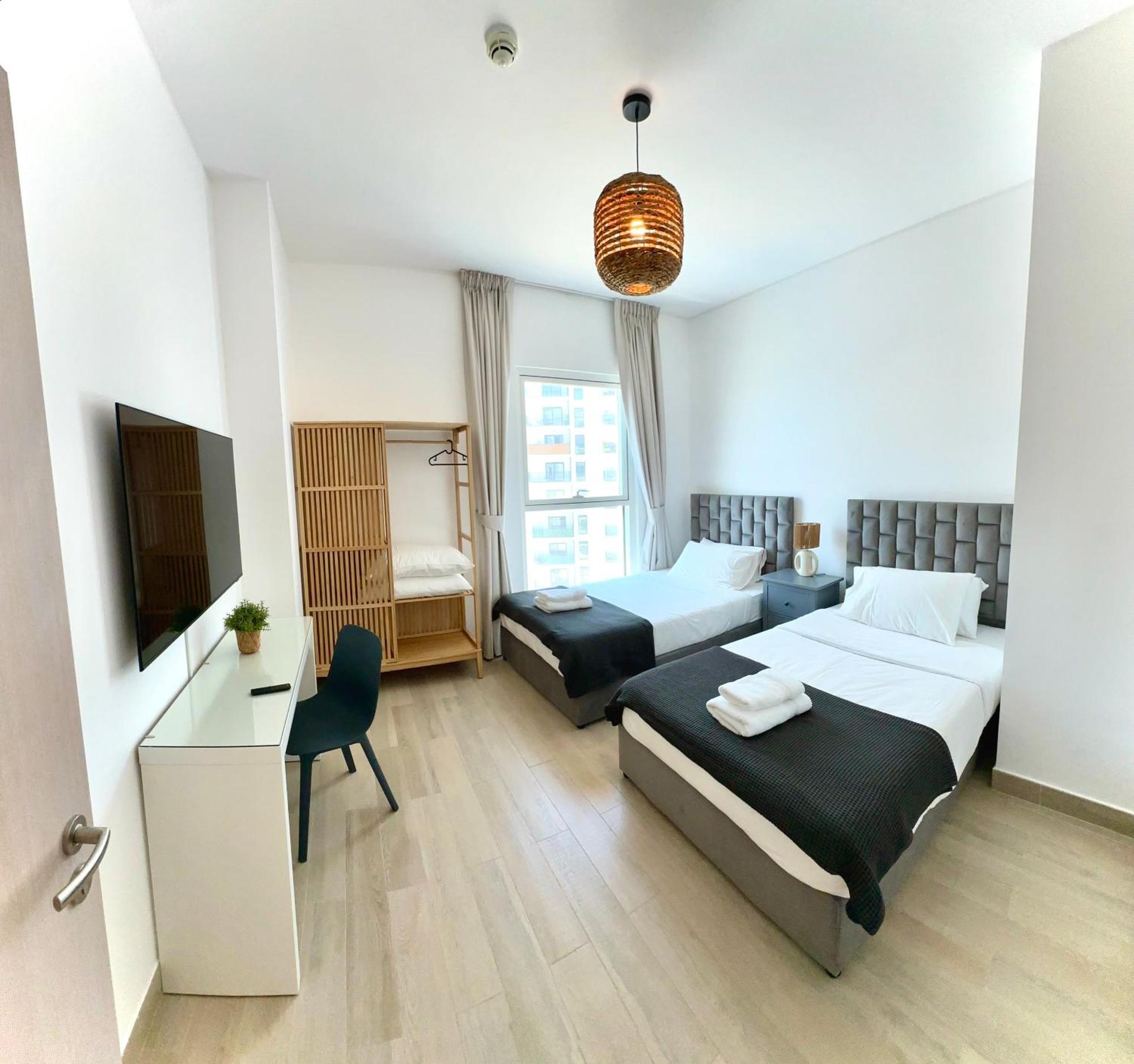 Stunning 2 Bedroom, 4beds In Yas Island ! 6 Guests * Abu Dhabi