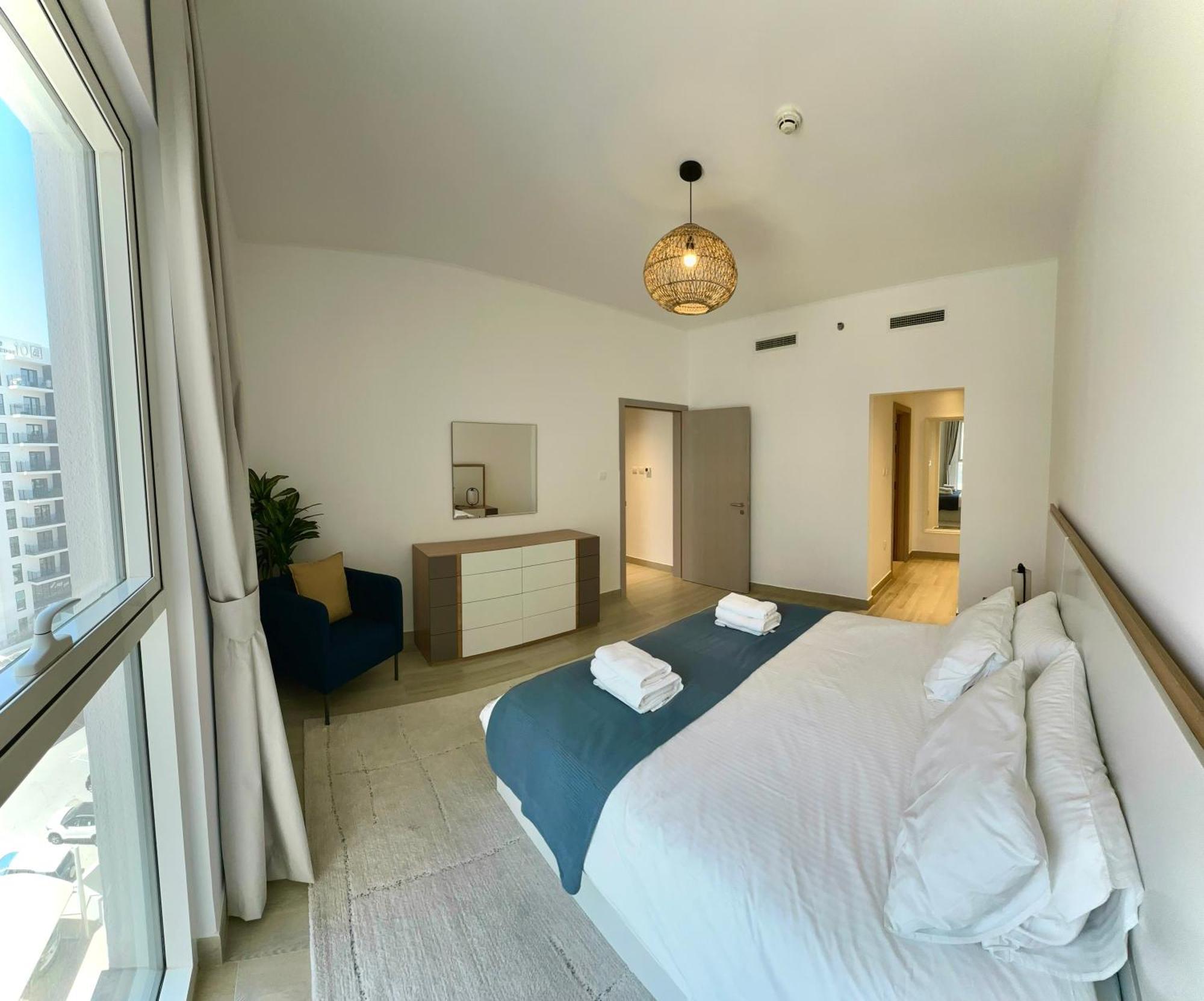 Apartment Stunning 2 Bedroom, 4beds In Yas Island ! 6 Guests