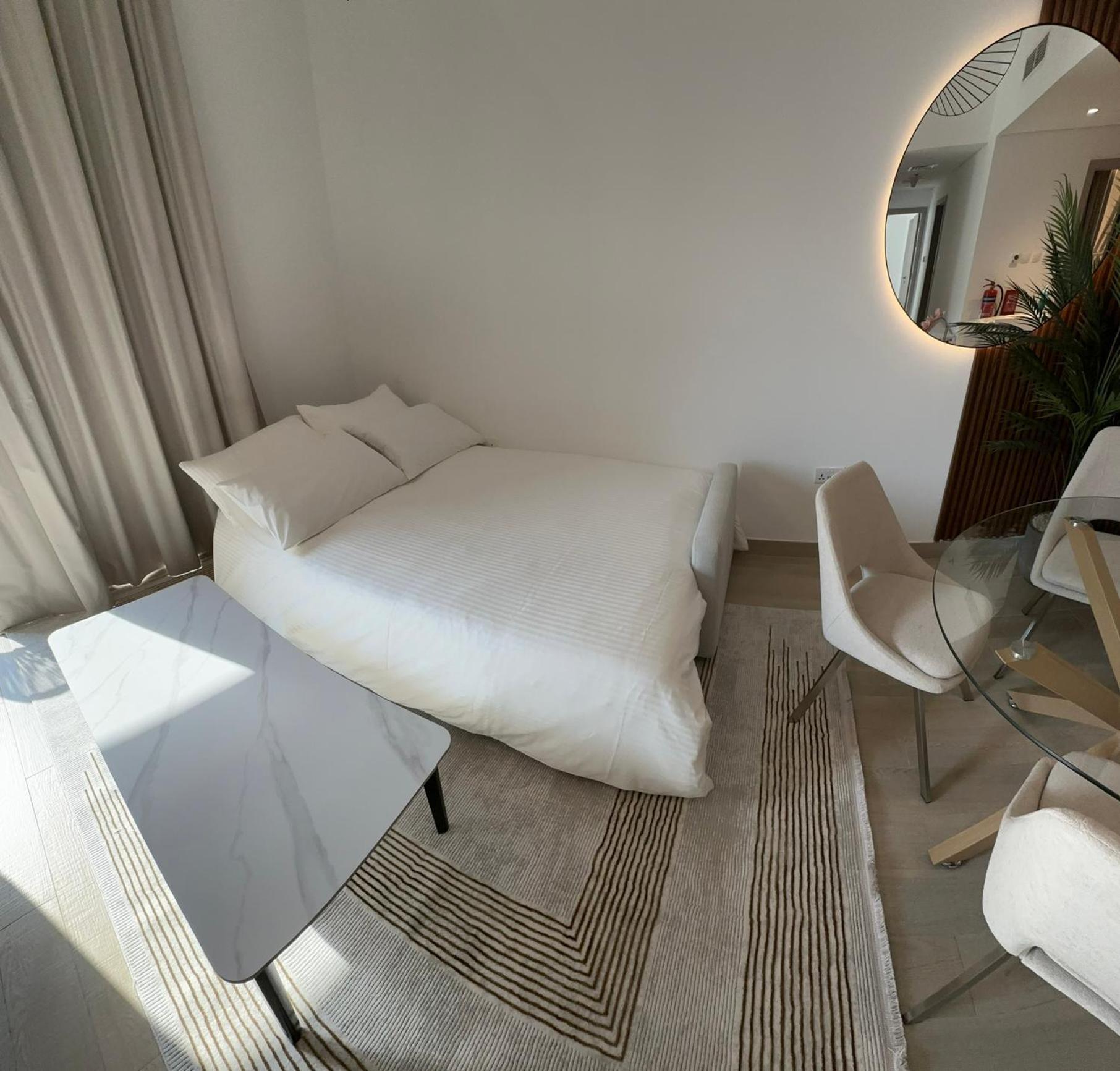 Stunning 2 Bedroom, 4beds In Yas Island ! 6 Guests Apartment